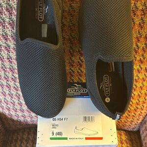 NWOT Italian breathable black slip on shoes. Comfy. Size 9.